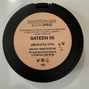 bareMinerals BarePro Powder Foundation Sateen 05 Performance Wear 10g .34oz NWT